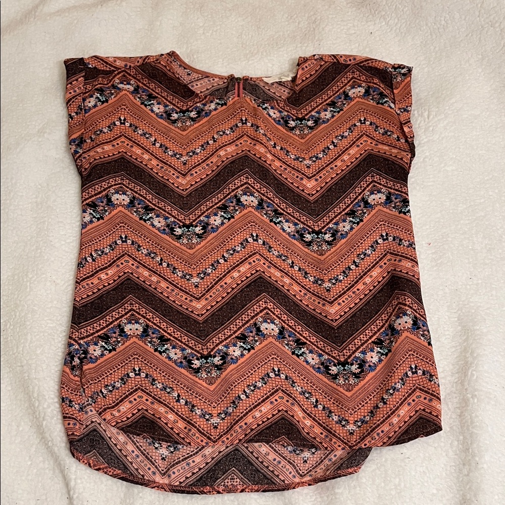 Pink Republic Multicolor Chevron Blouse - Picture 2 of 9